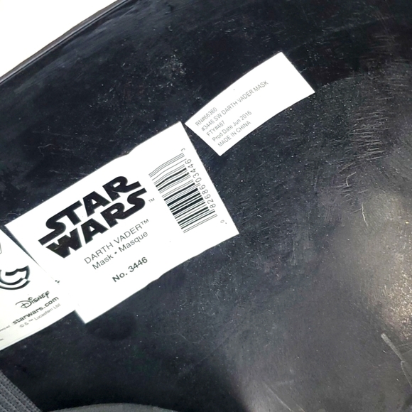 Disney Official Star Wars Darth Vader Plastic Molded Mask Halloween Costume - Picture 9 of 14